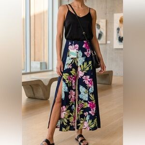 NEW Umgee Wide Leg Palazzo Pants with slit